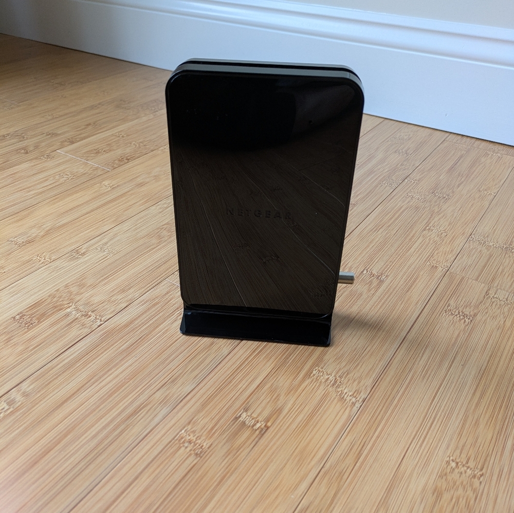 Netgear CM500 High Speed Cable Modem - Picture 6 of 6